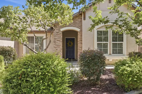 3628 N Vickie Court, Visalia, CA 93291