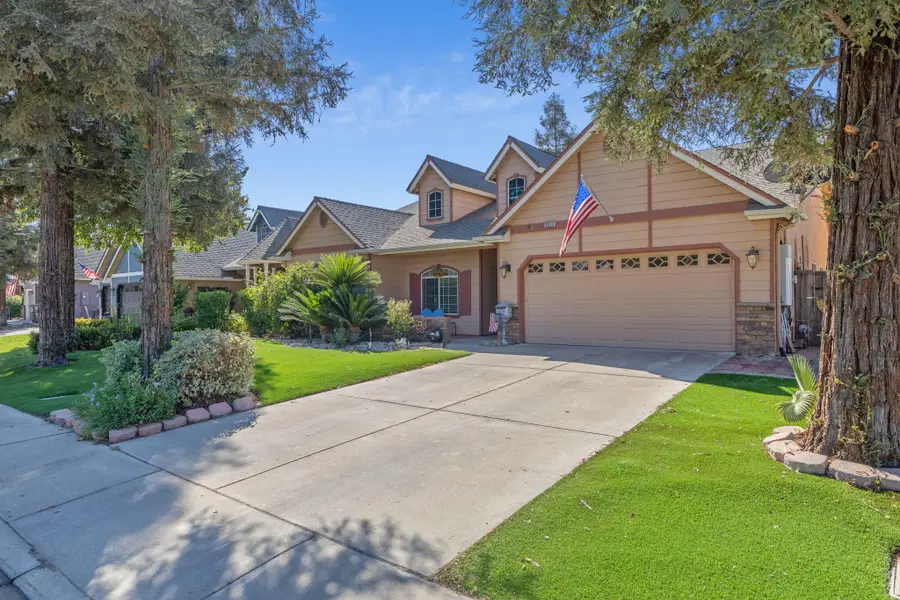 5045 W Modoc Avenue, Visalia, CA 93291 - #2