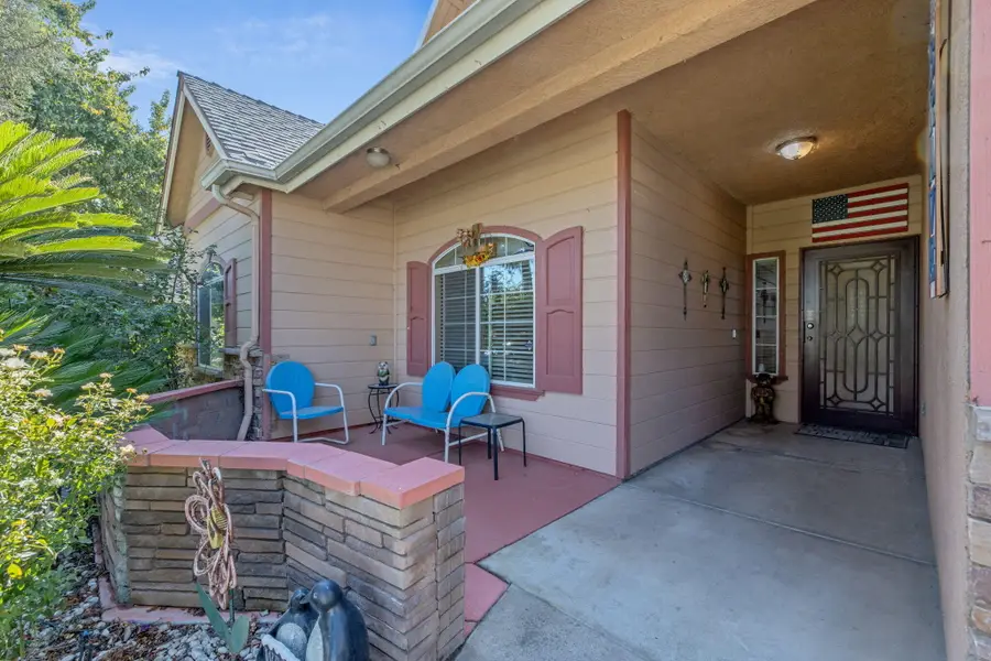 5045 W Modoc Avenue, Visalia, CA 93291 - #3