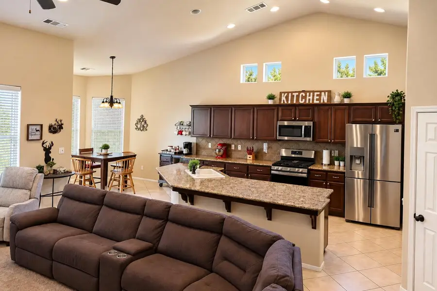 17583 Doran Drive, Springville, CA 93265 - #3