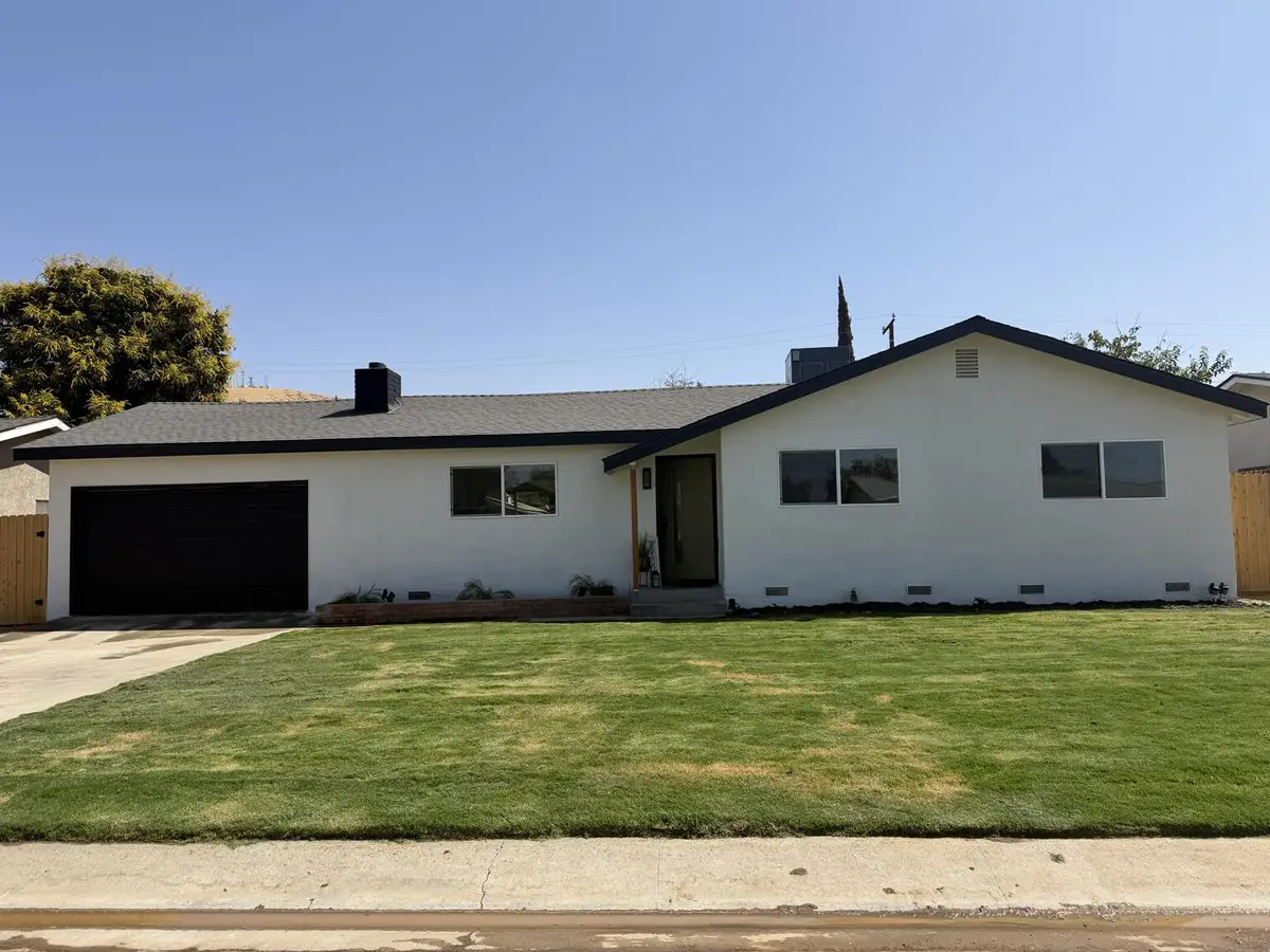 1964 N Maston Street, Porterville, CA 93257 - #1