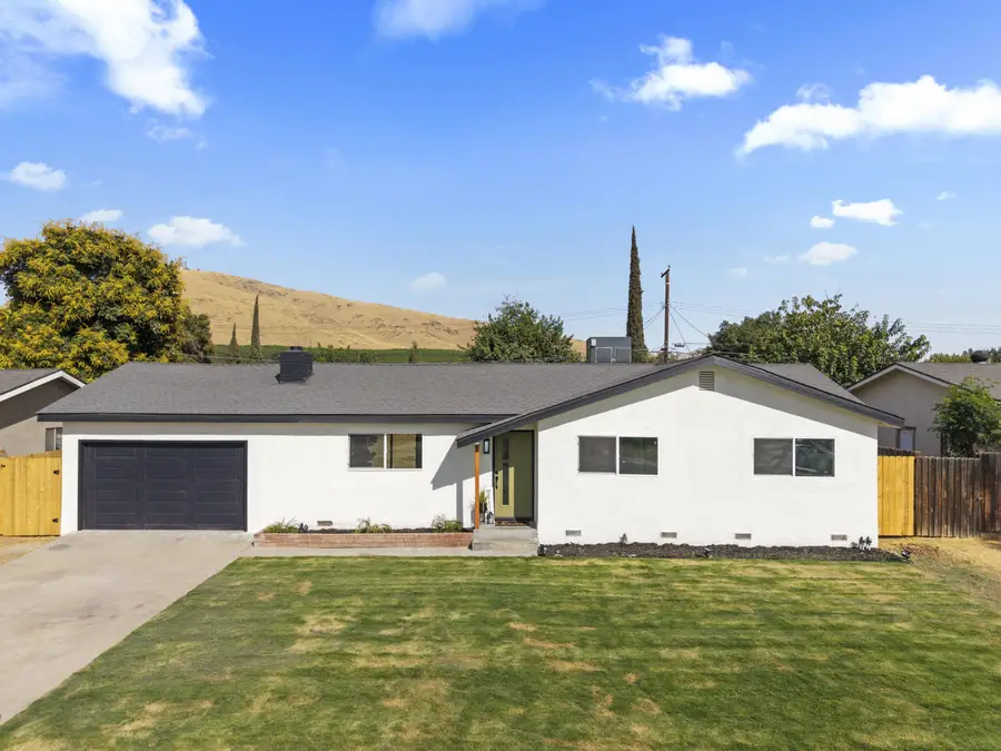 1964 N Maston Street, Porterville, CA 93257 - #2