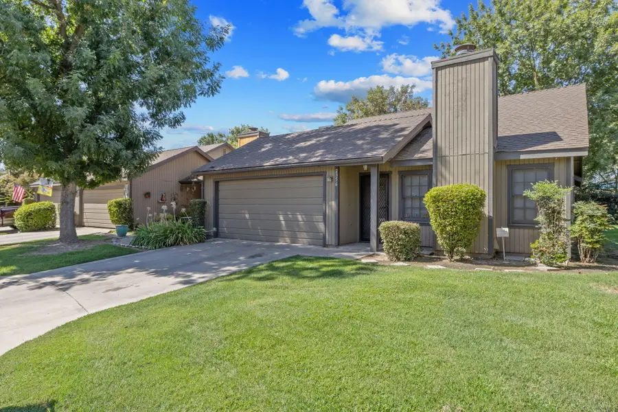 2356 E Tulare Avenue, Visalia, CA 93292 - #2