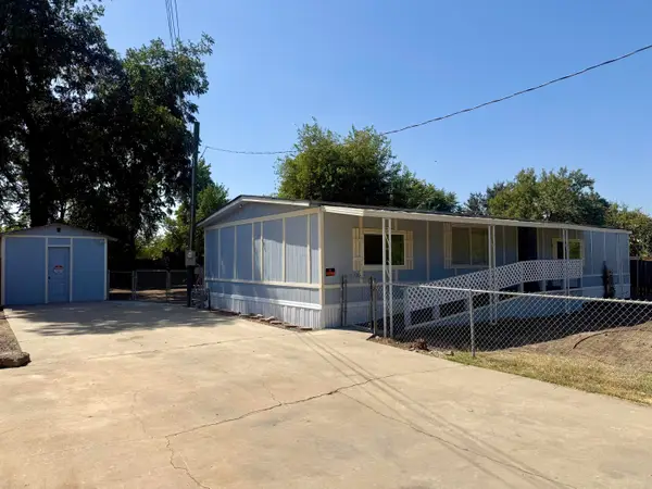 15623 Jasmine Avenue, Ivanhoe, CA 93235