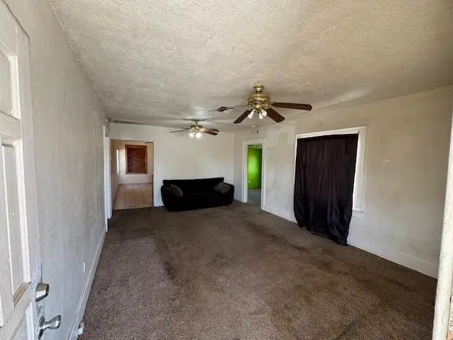202 Moneta Avenue, Bakersfield, CA 93308 - #2