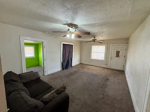 202 Moneta Avenue, Bakersfield, CA 93308 - #3