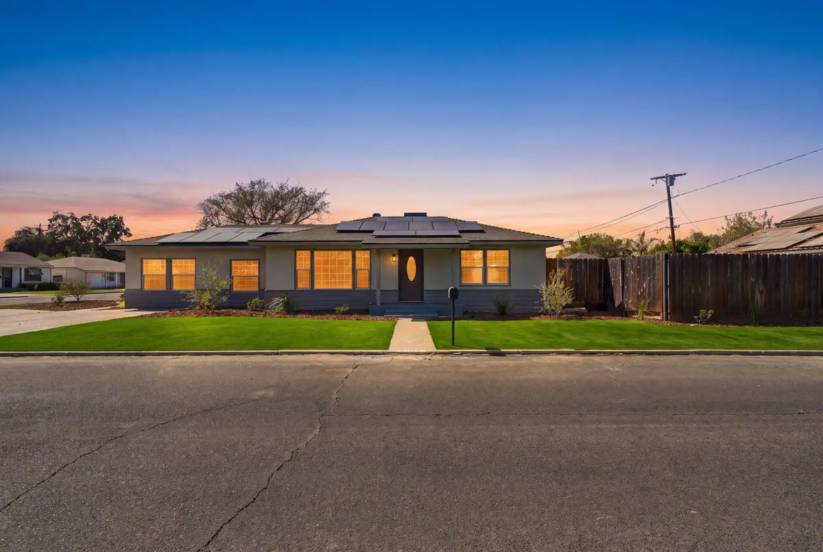 2000 Leoni Drive, Hanford, CA 93230 - #1