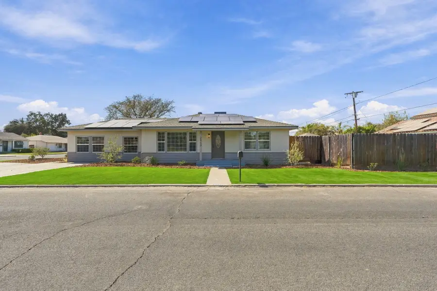 2000 Leoni Drive, Hanford, CA 93230 - #2