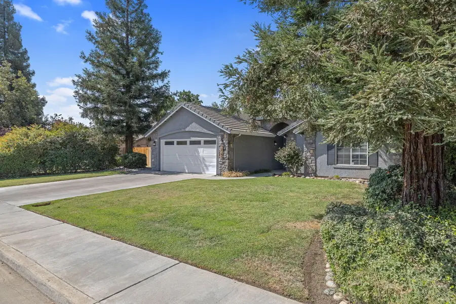 2143 N Zachary Street, Visalia, CA 93291 - #2