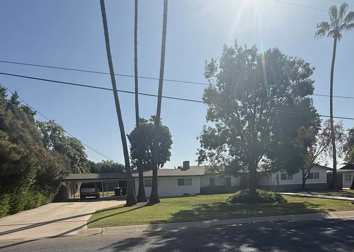 16 Holcomb Street, Porterville, CA 93257 - #1