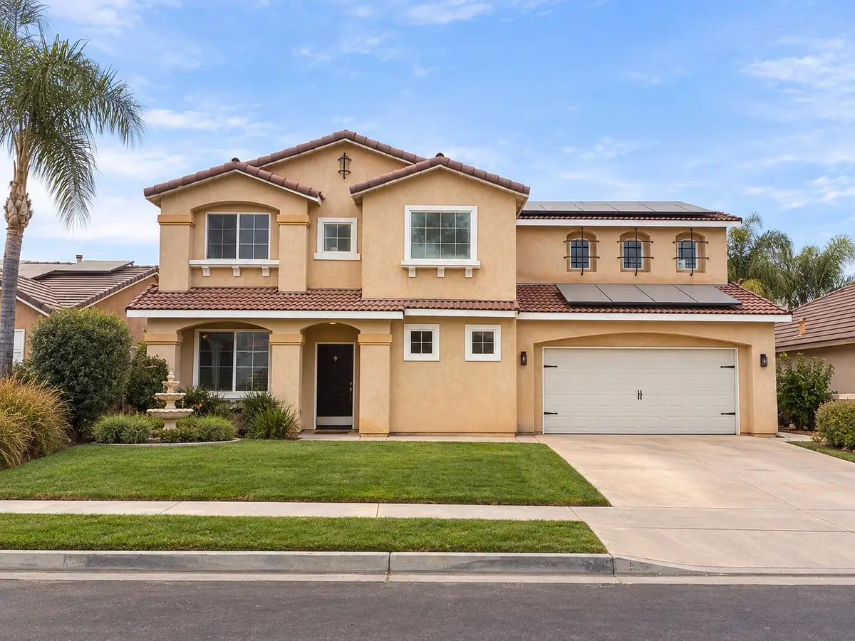 2724 Lakeridge Avenue, Tulare, CA 93274 - #1