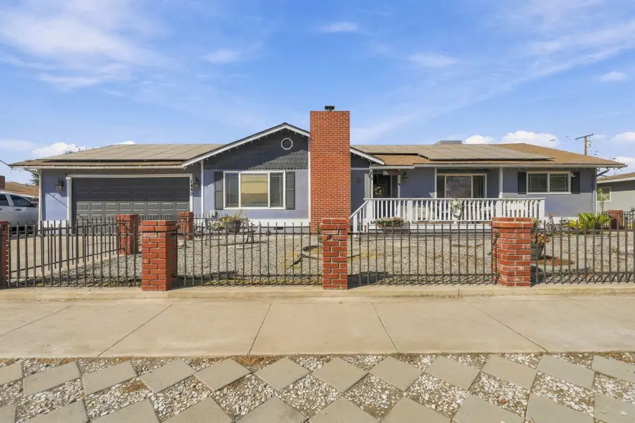 1480 E Bardsley Avenue, Tulare, CA 93274 - #2
