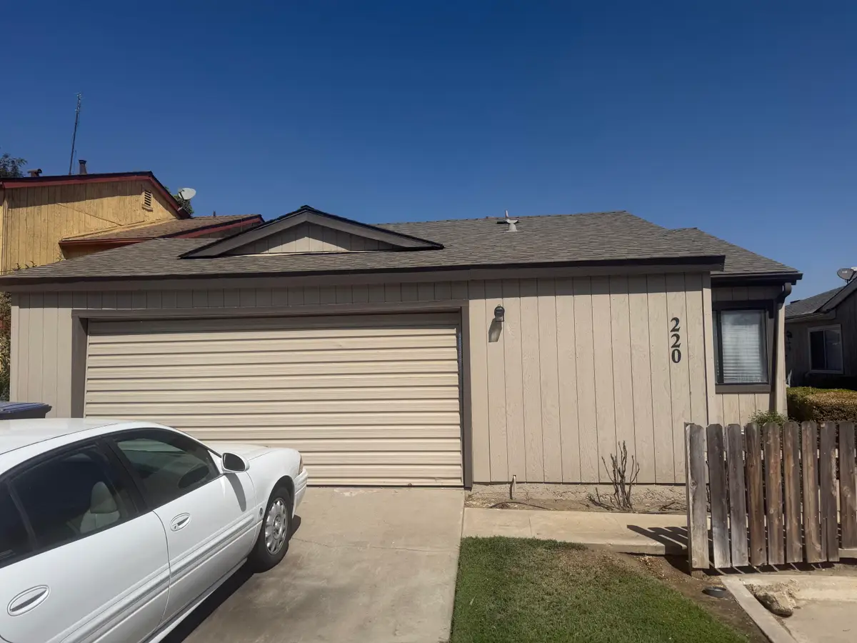 220 E Harold Court, Visalia, CA 93291 - #1
