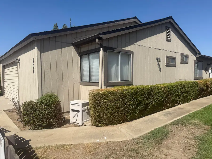 220 E Harold Court, Visalia, CA 93291 - #3