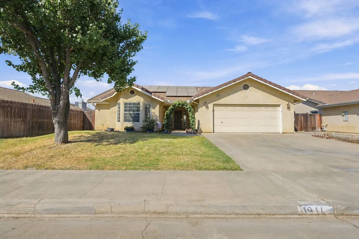 1914 Theresa Avenue, Hanford, CA 93230 - #1