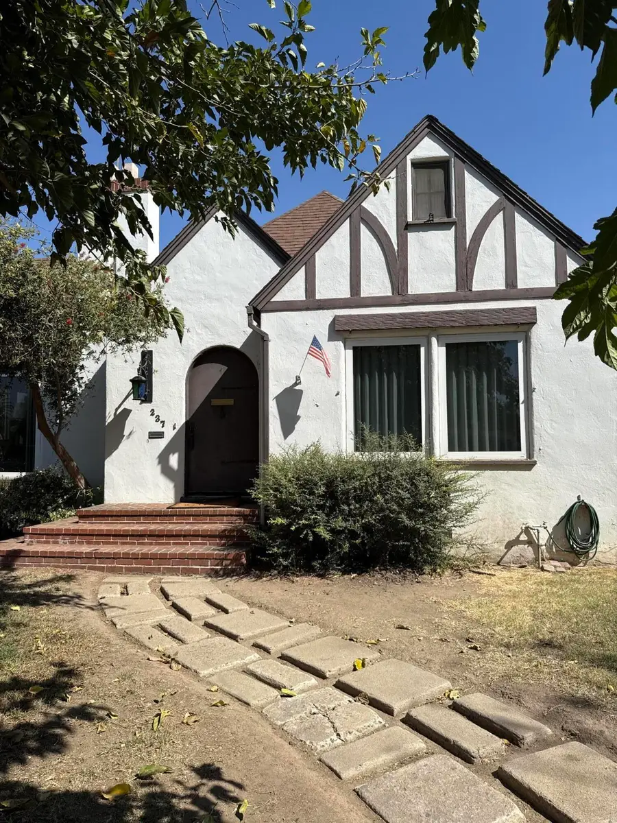 237 Portola Avenue, Exeter, CA 93221 - #2