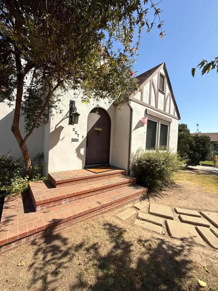 237 Portola Avenue, Exeter, CA 93221 - #3