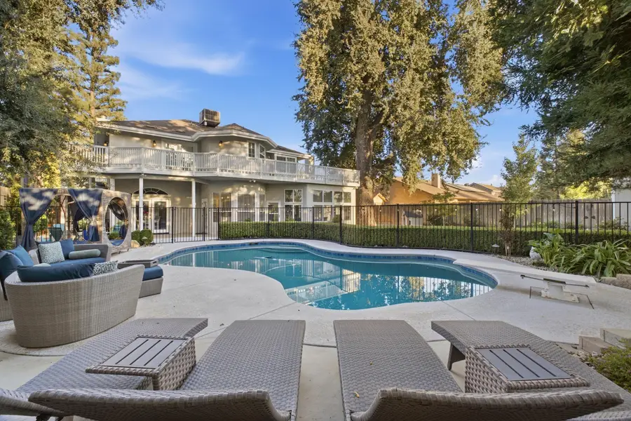 3145 S Bridge Street, Visalia, CA 93277 - #2