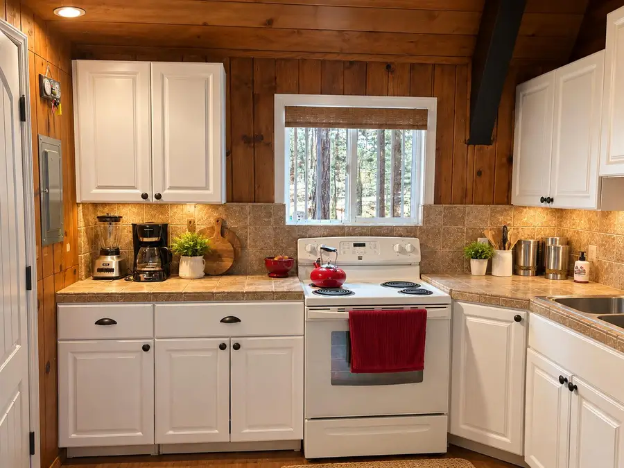 2079 John Gerney Drive, Springville, CA 93265 - #3