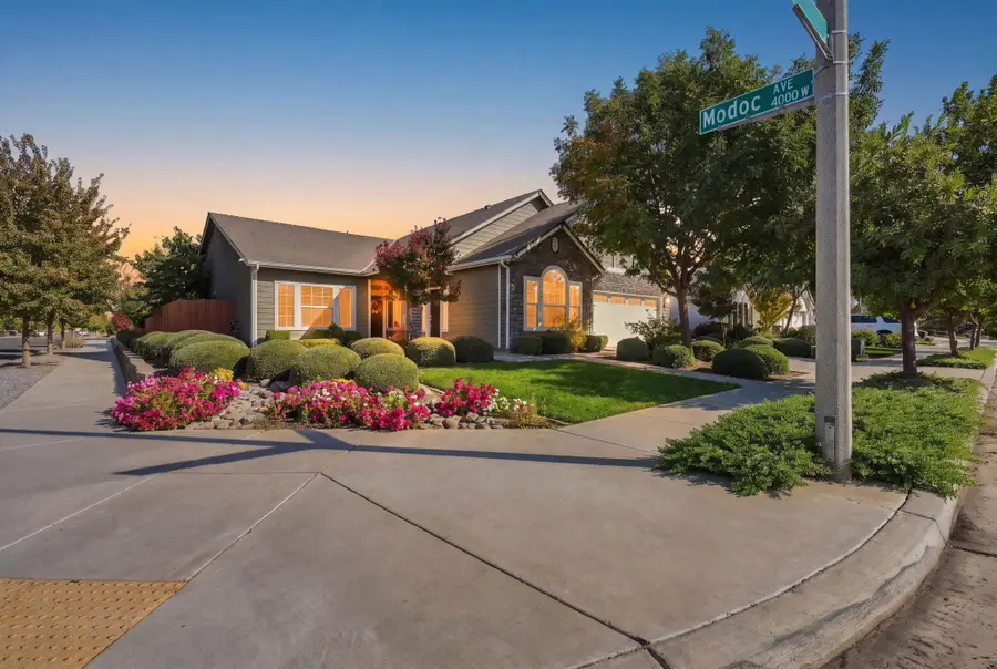 2548 N Chinowth Street, Visalia, CA 93291 - #2
