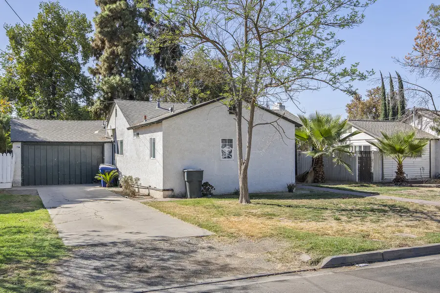 515 Neville Street, Hanford, CA 93230 - #2