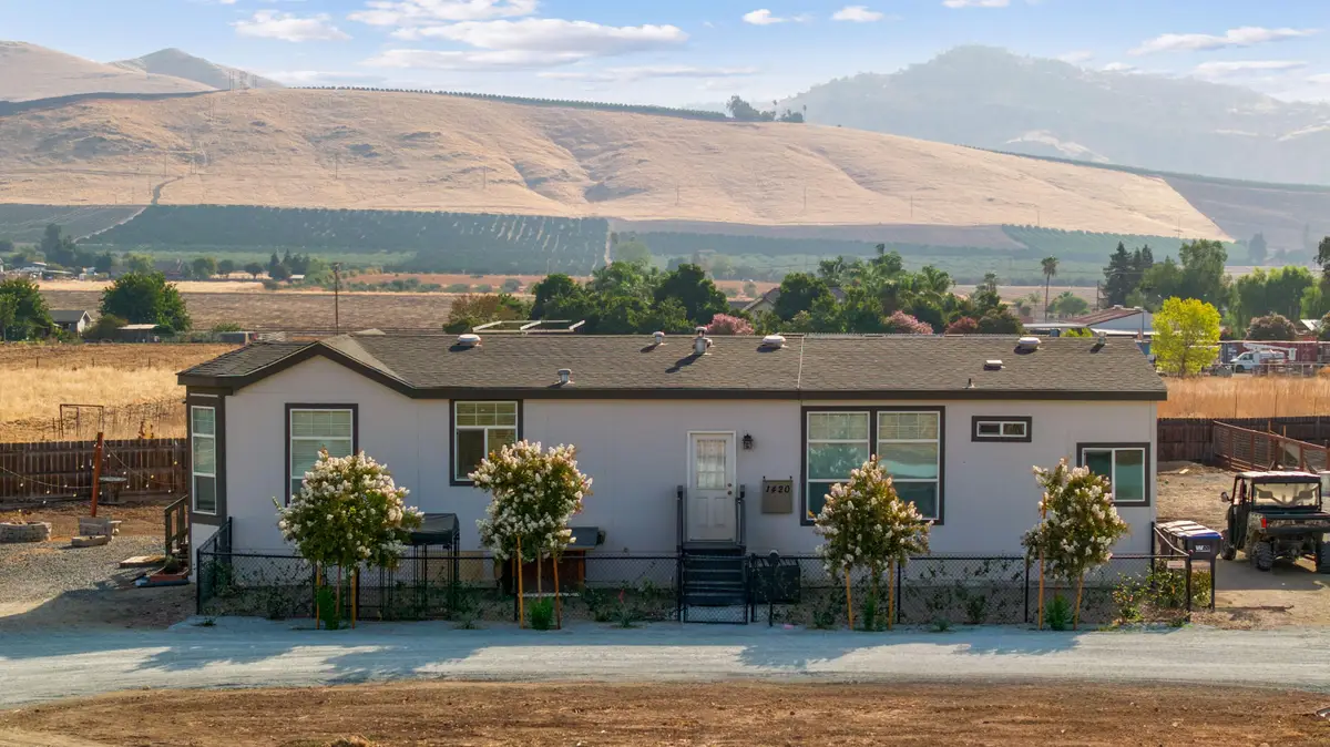 1420 N G Street, Porterville, CA 93257 - #1
