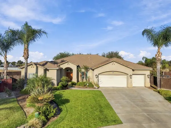 1514 W Claridge Court, Hanford, CA 93230