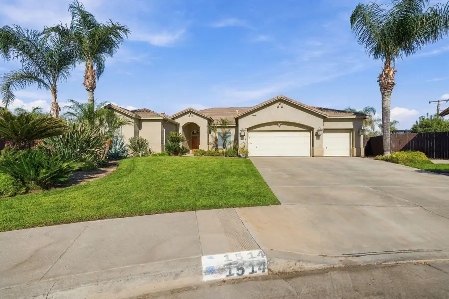 1514 W Claridge Court, Hanford, CA 93230 - #2