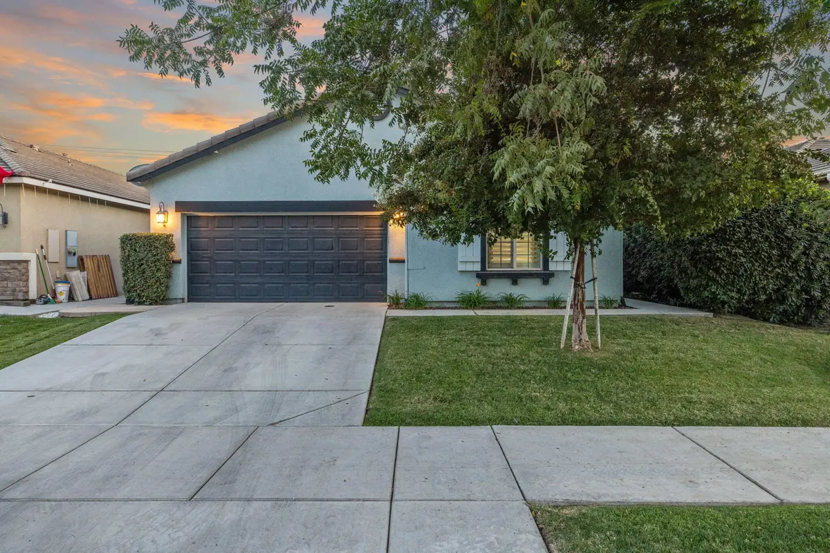 3605 W Delta Avenue, Visalia, CA 93291 - #1