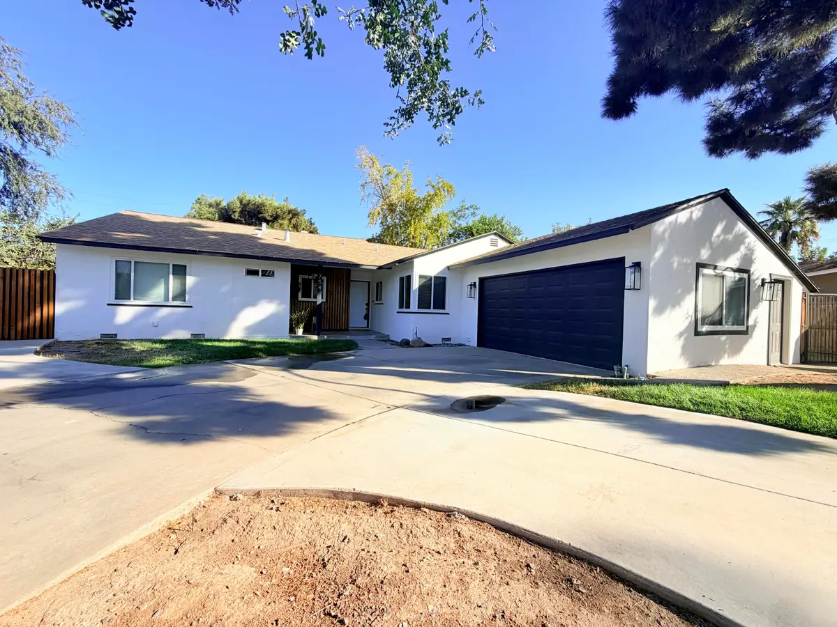 754 Phillips Circle, Porterville, CA 93257 - #1