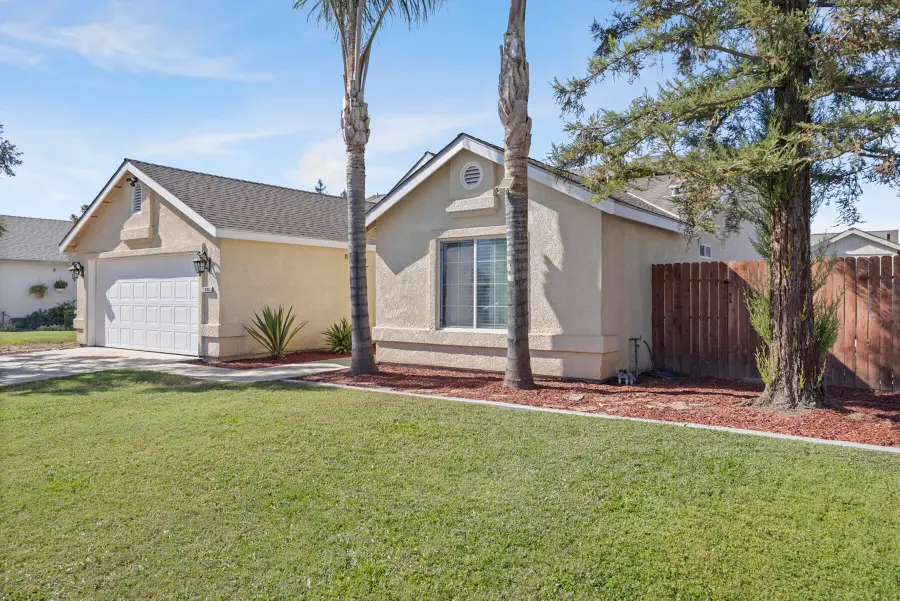 1306 River Springs Drive, Porterville, CA 93257 - #2