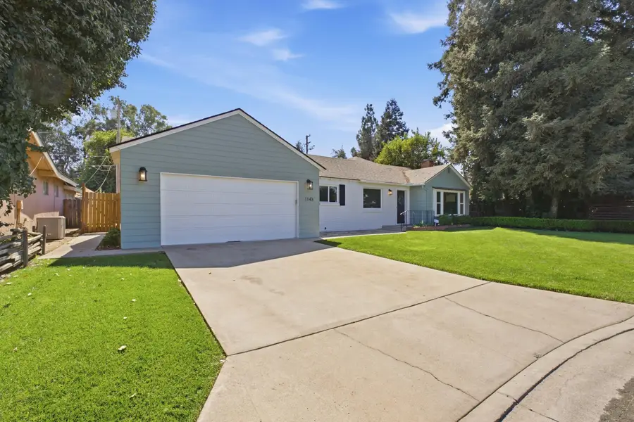 1143 W Howard Avenue, Visalia, CA 93277 - #2