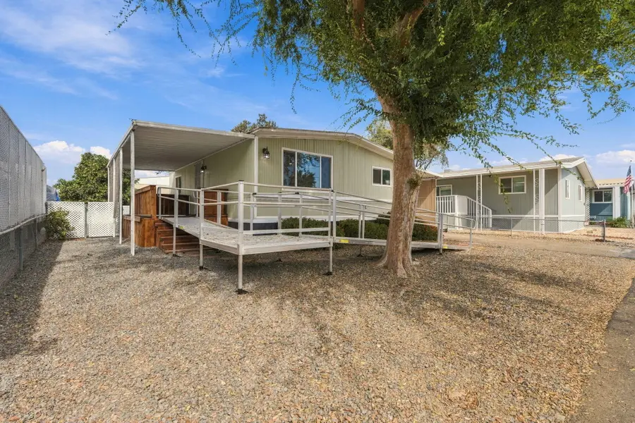 415 N Akers Street, Visalia, CA 93291 - #3