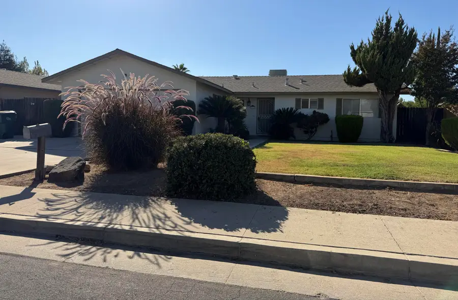 508 S Albert, Exeter, CA 93221 - #2