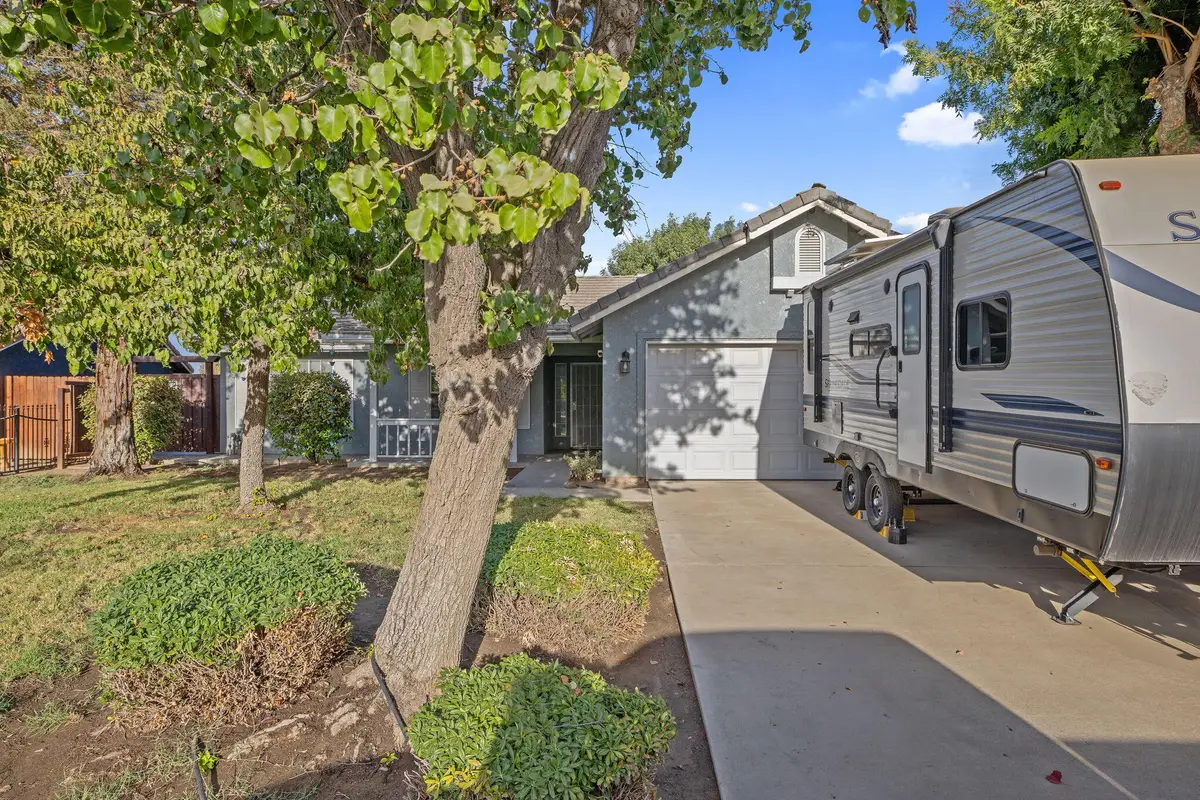2432 N Summers Court, Visalia, CA 93291 - #1