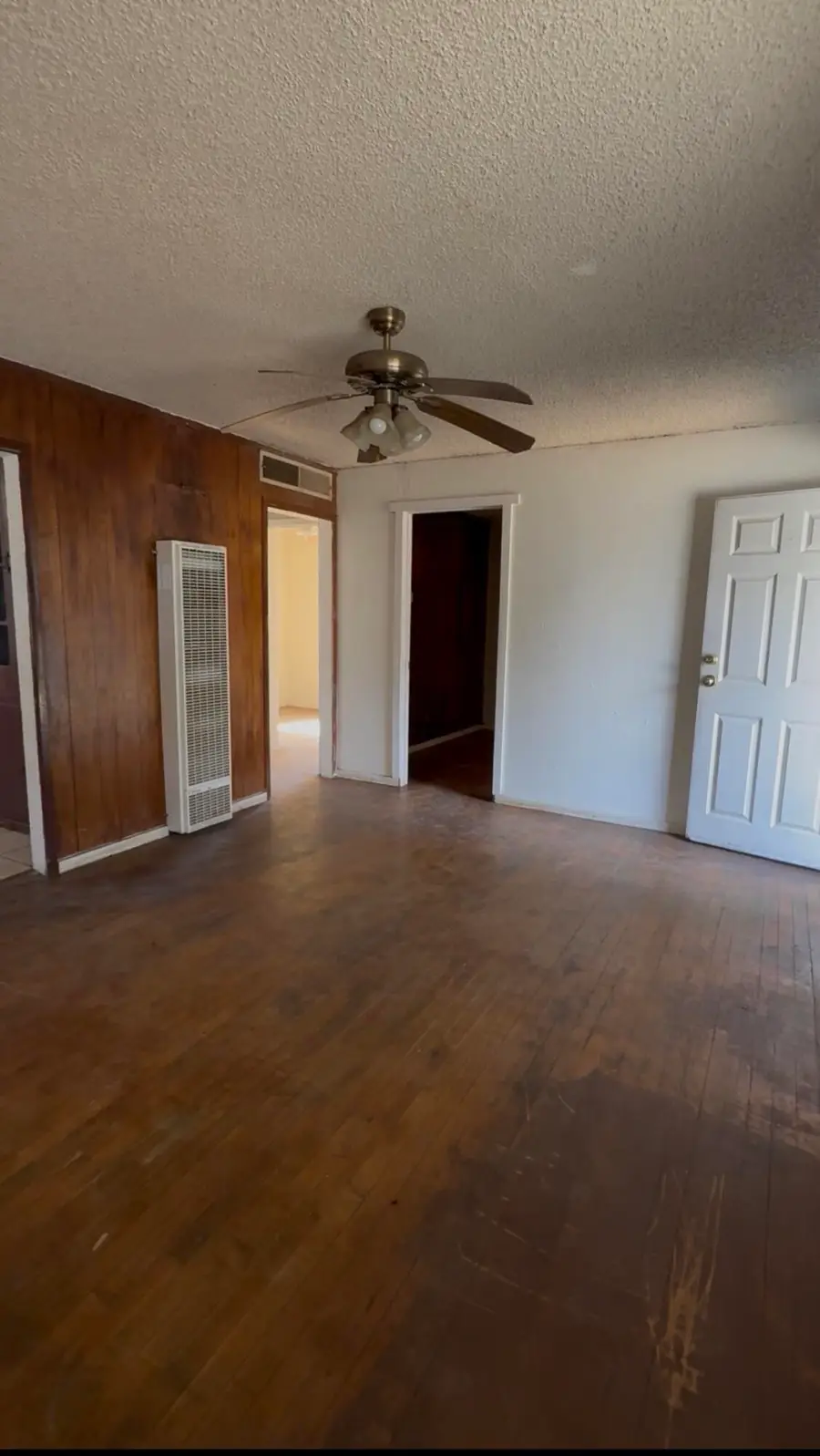 230 S Cottage Street, Porterville, CA 93257 - #2