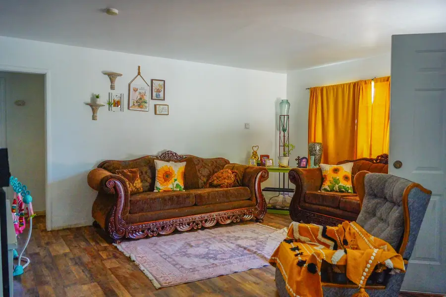 1328 N Leslie Street, Visalia, CA 93291 - #3