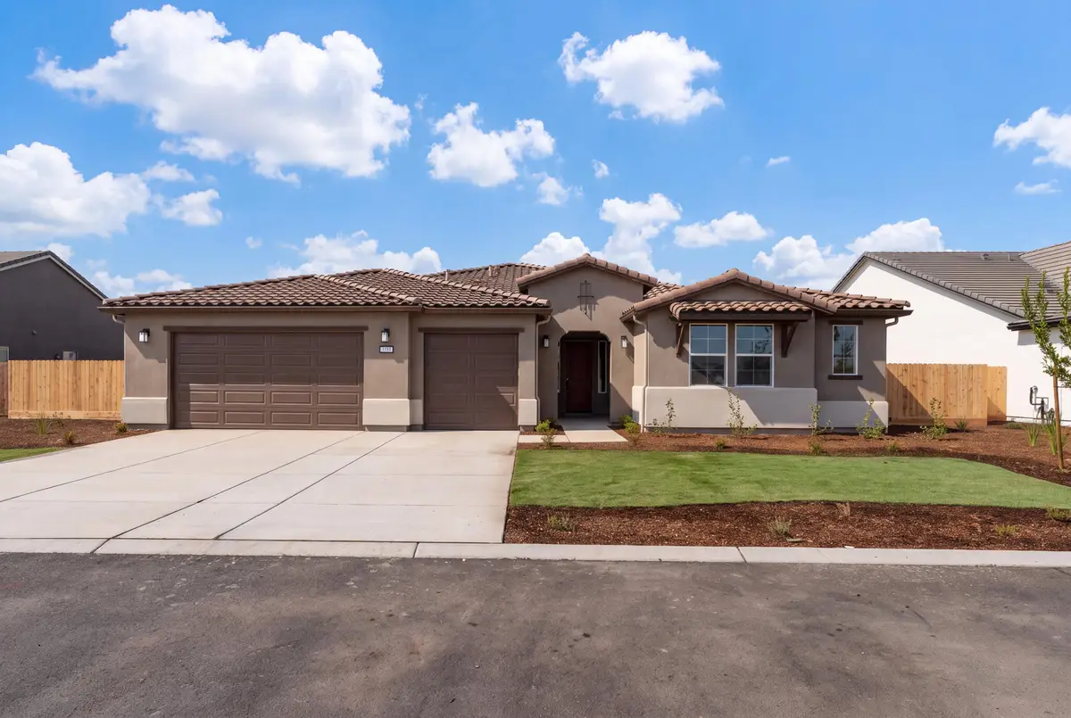 6619 W Wood Drive, Visalia, CA 93277 - #1