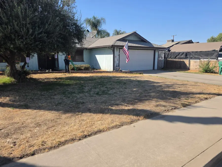 201 N Argyle Street, Porterville, CA 93257 - #2