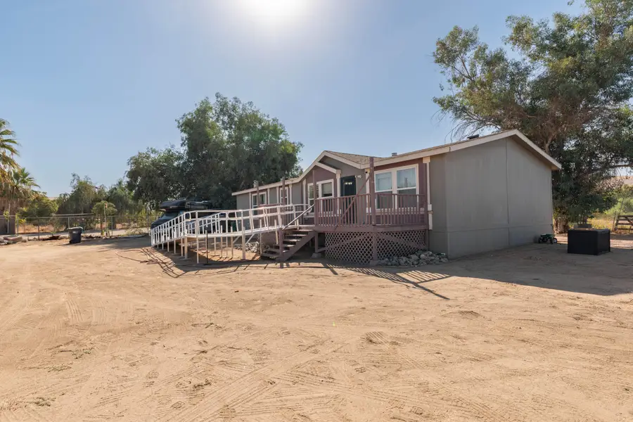 2395 E Springville Avenue, Porterville, CA 93257 - #2