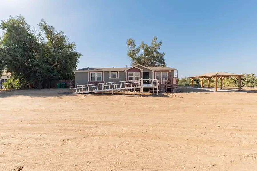 2395 E Springville Avenue, Porterville, CA 93257 - #3