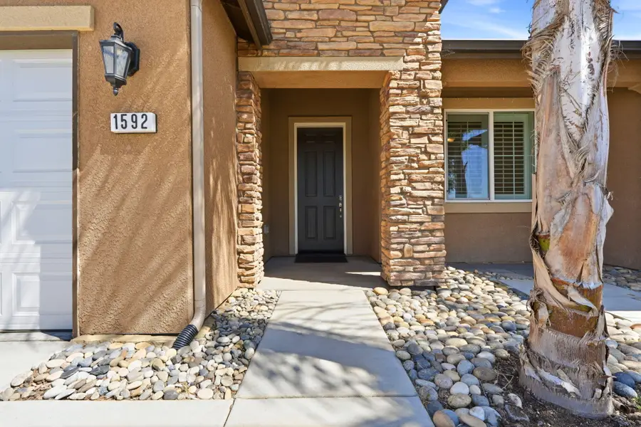 1592 Sidonia Street, Hanford, CA 93230 - #2