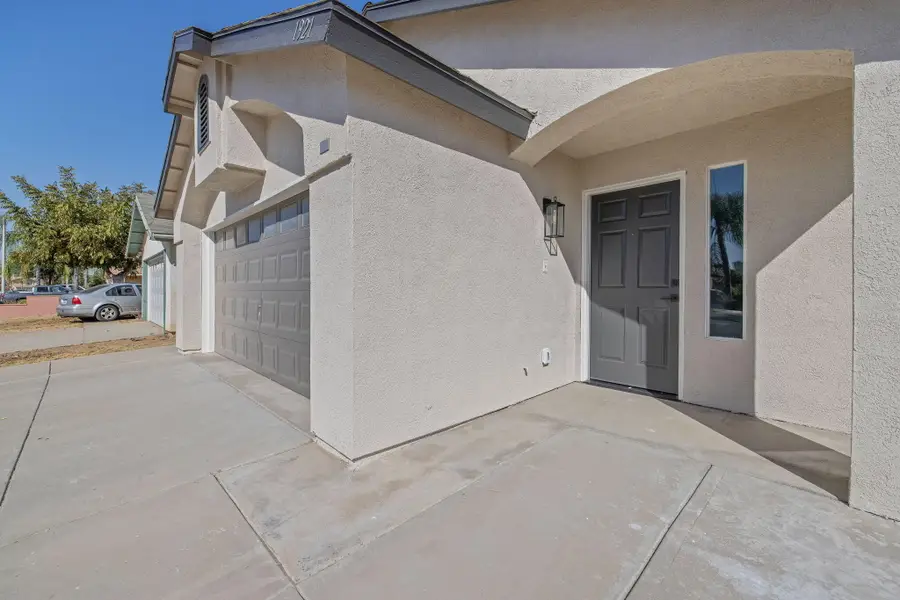 1921 Heather Way, Delano, CA 93215 - #3