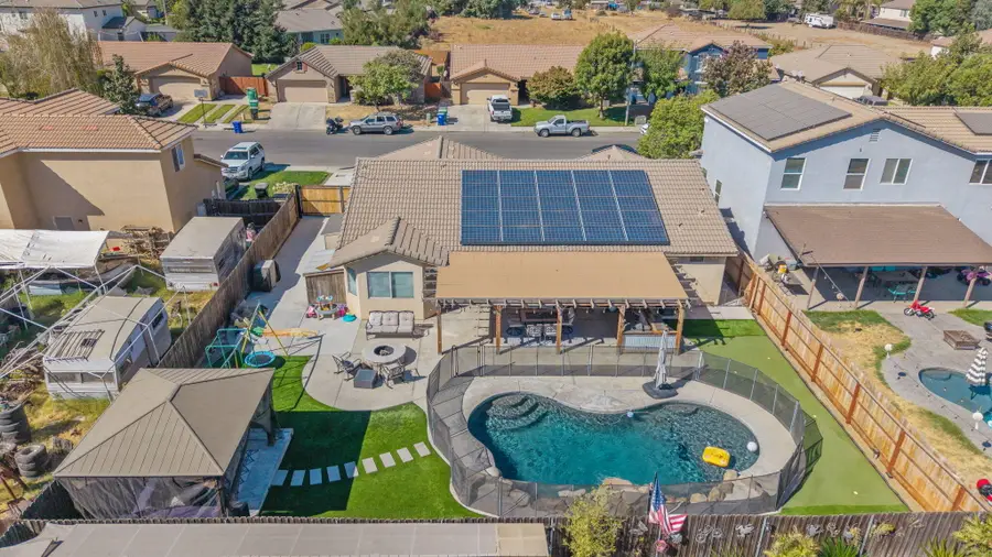 954 N Silver Maple Street, Porterville, CA 93257 - #3