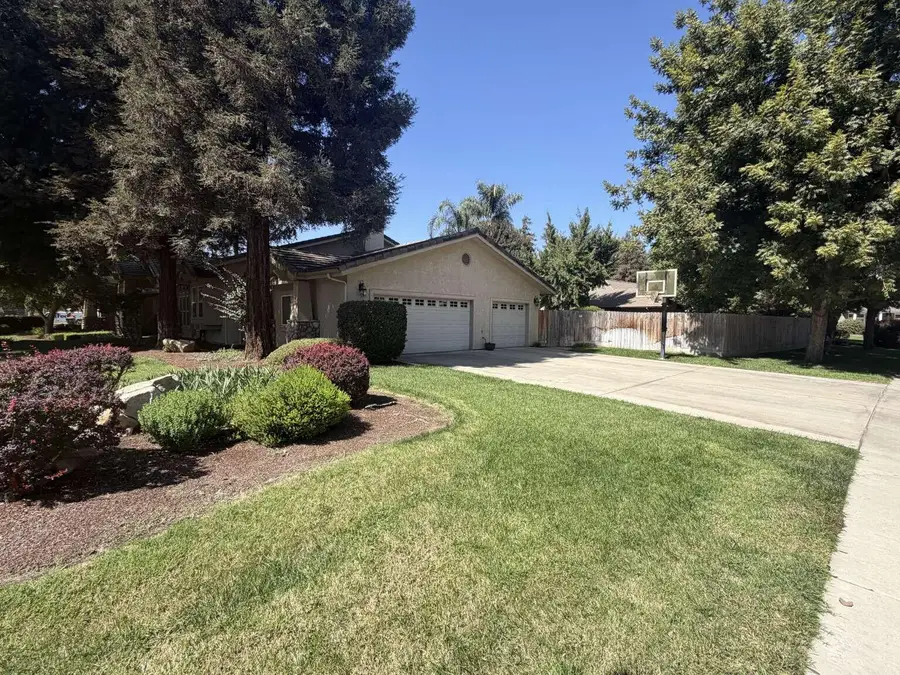 6312 W Judy Avenue, Visalia, CA 93277 - #3