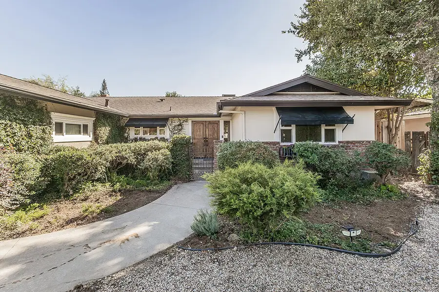 783 W Carpenter Avenue, Reedley, CA 93654 - #3