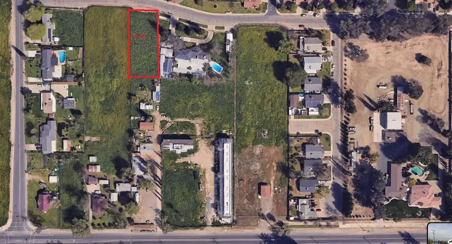 1810 E Houston Avenue, Visalia, CA 93292 - #2