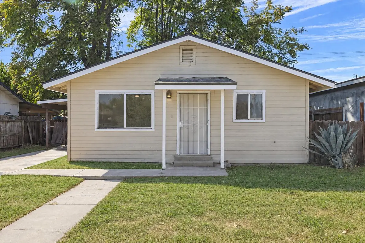 535 N Mirage Avenue, Lindsay, CA 93247 - #1