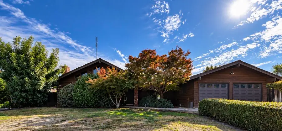 15017 El Rancho Avenue, Visalia, CA 93292 - #2