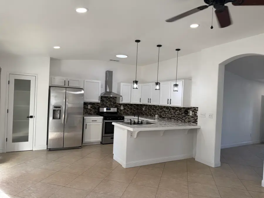 1911 W Pioneer Ave Avenue, Porterville, CA 93257 - #3